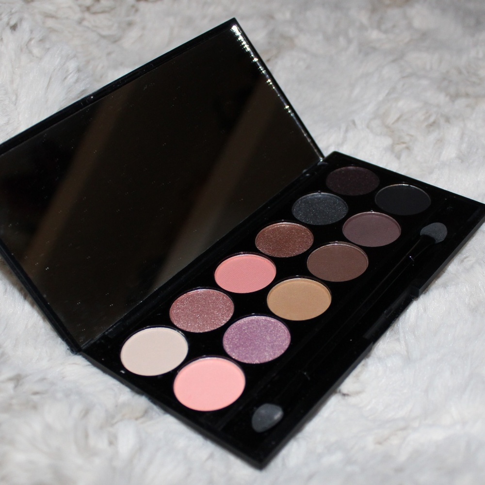 Sleek Makeup i-Divine Eyeshadow Palette